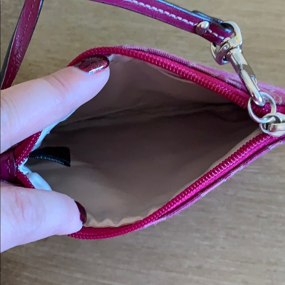 NWOT COACH wristlet - Picture 3 of 3
